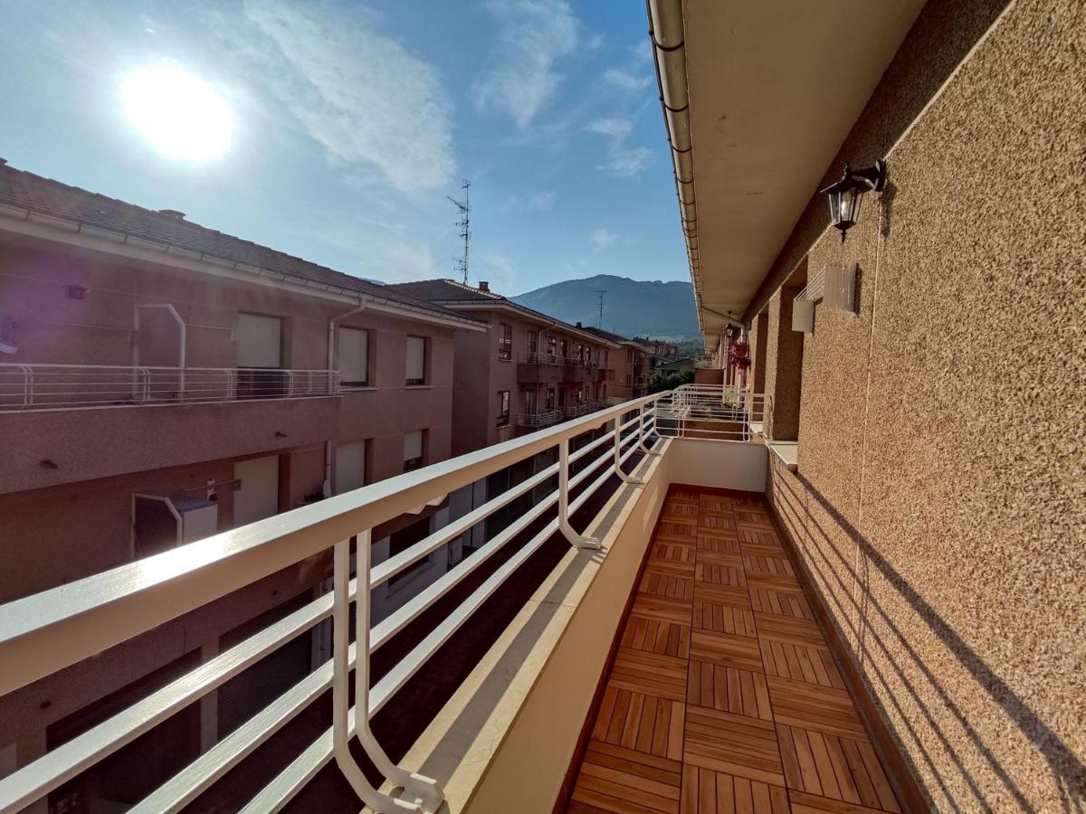 Acogedor Apartamento Junto A La Plaza 비얄사나데메나 외부 사진