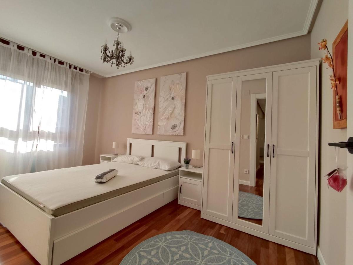 Acogedor Apartamento Junto A La Plaza 비얄사나데메나 외부 사진